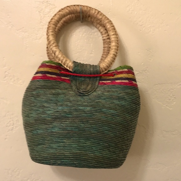 NWOT Woven Bucket Bag Multicolor & Green. - Picture 2 of 13